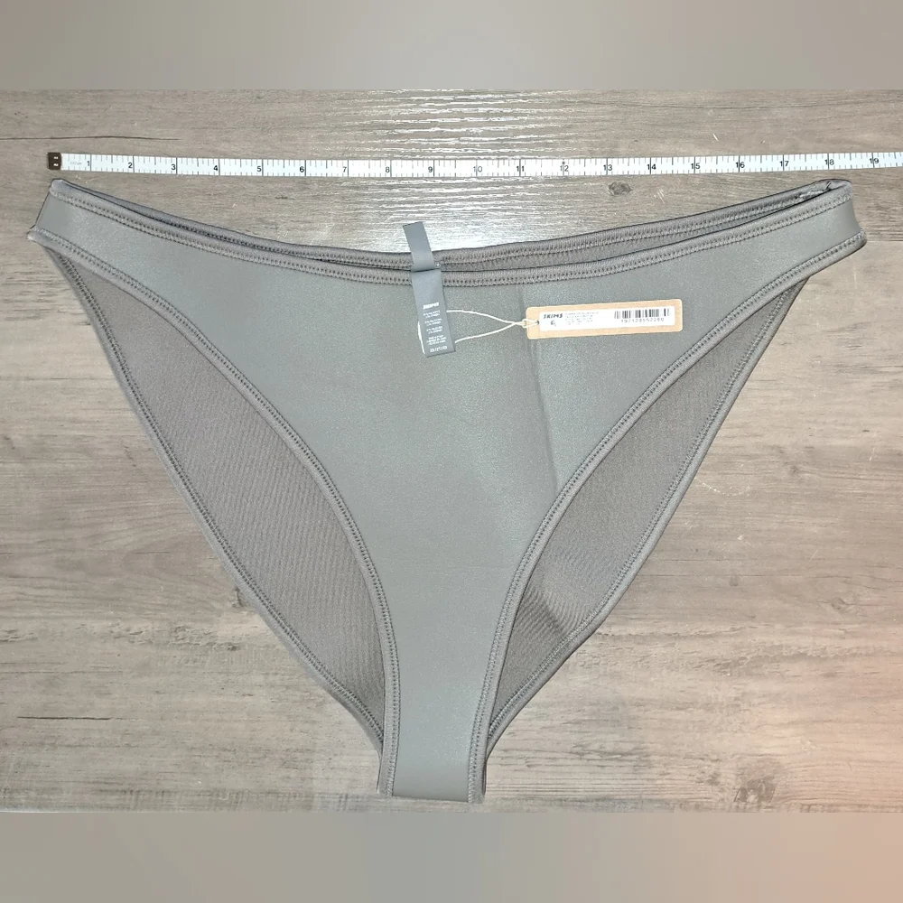 ❤️NWT SKIMS 2 piece Rubberized Scuba Swim Scoop top + bikini bottoms Set Grey 2X